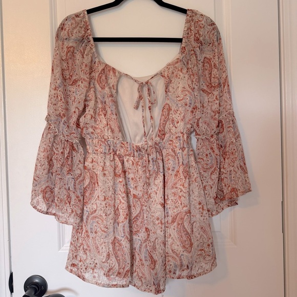 NWOT Francesca’s Miami Paisley Print Women's Size Small Romper - Picture 2 of 6